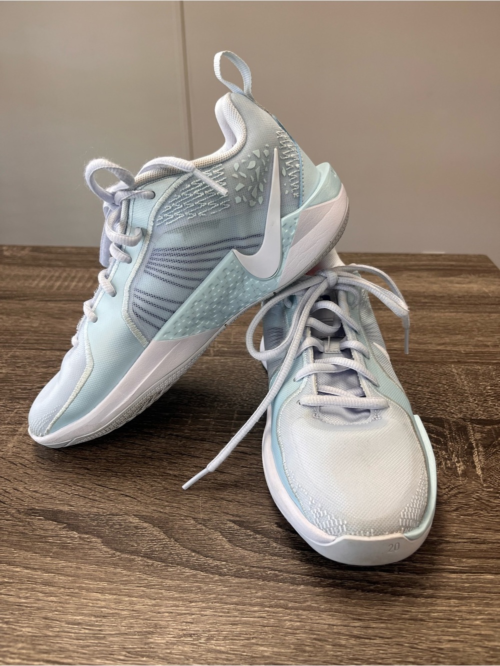 Nike Sabrina 2 Women’s or Girls